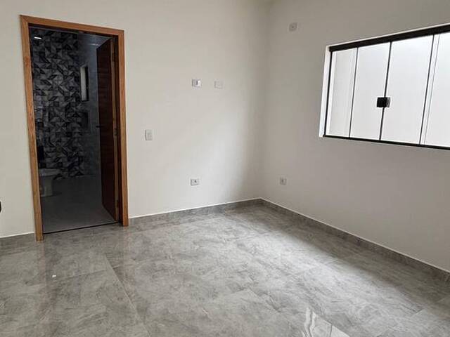 Casa para Venda em Guarulhos - 5